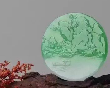 揭秘有裂翡翠手镯心如何雕刻出完美阳绿山水牌