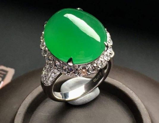 翡翠戒指价格一般是多少  什么品种翡翠戒指最贵